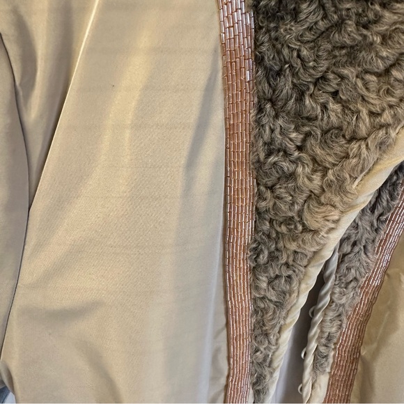 Class Roberto Cavalli Coat with Persian Wool - Picture 7 of 16